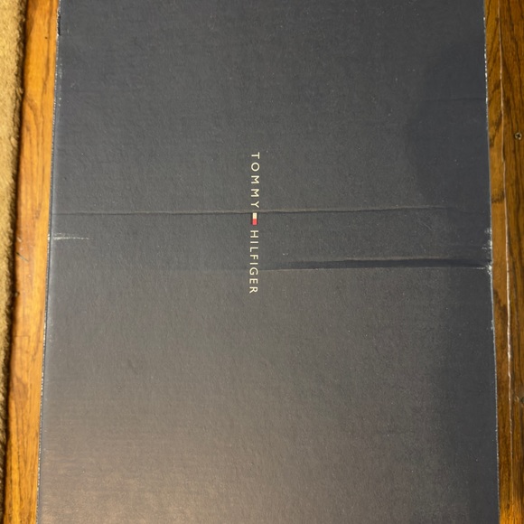 NWT Women’s Tommy Hilfiger Riding Boots - Picture 7 of 7